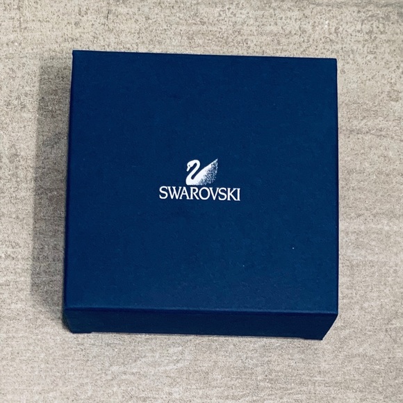 🆕 Swarovski Top Shell - Picture 3 of 6